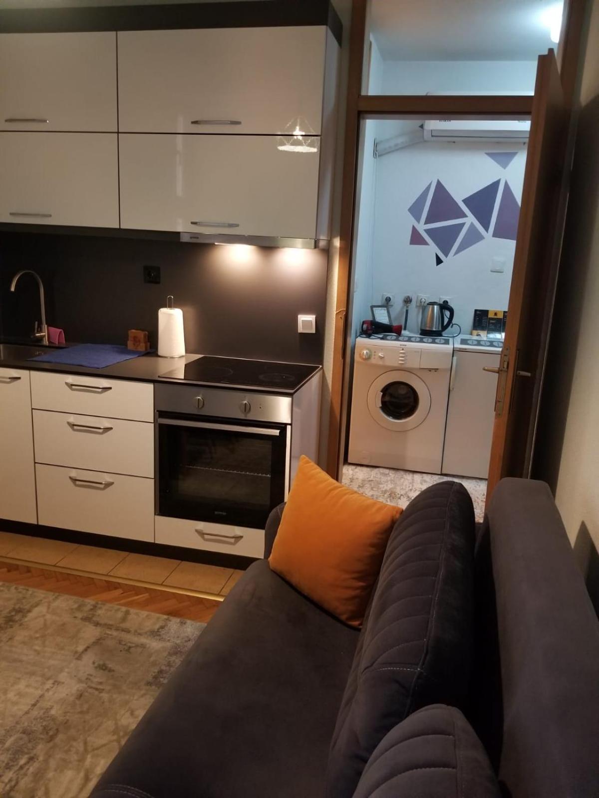 Cozy&Comfy Apartment In The Center Of Prishtina Πρίστινα Εξωτερικό φωτογραφία